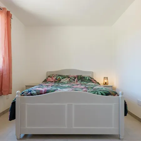 Le Gecko Avec Jacuzzi Feriehus *